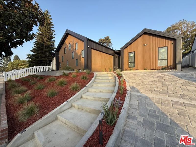 MLS #25624025 image #0