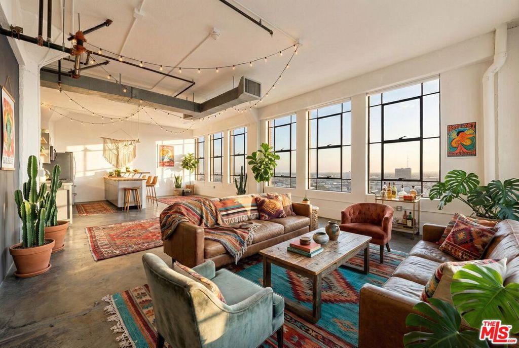 MLS #25624209 image #0