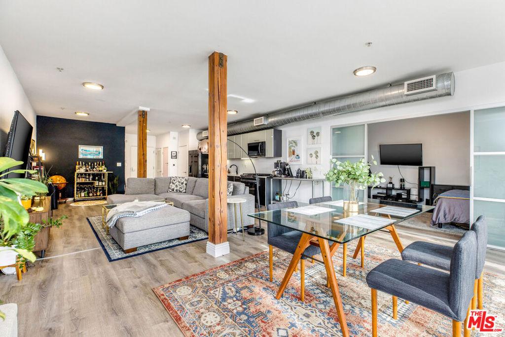 MLS #25624271 image #0