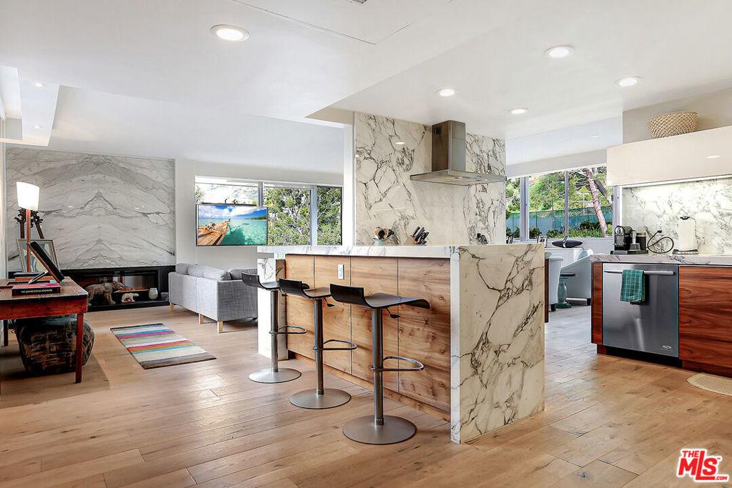 MLS #25625691 image #0