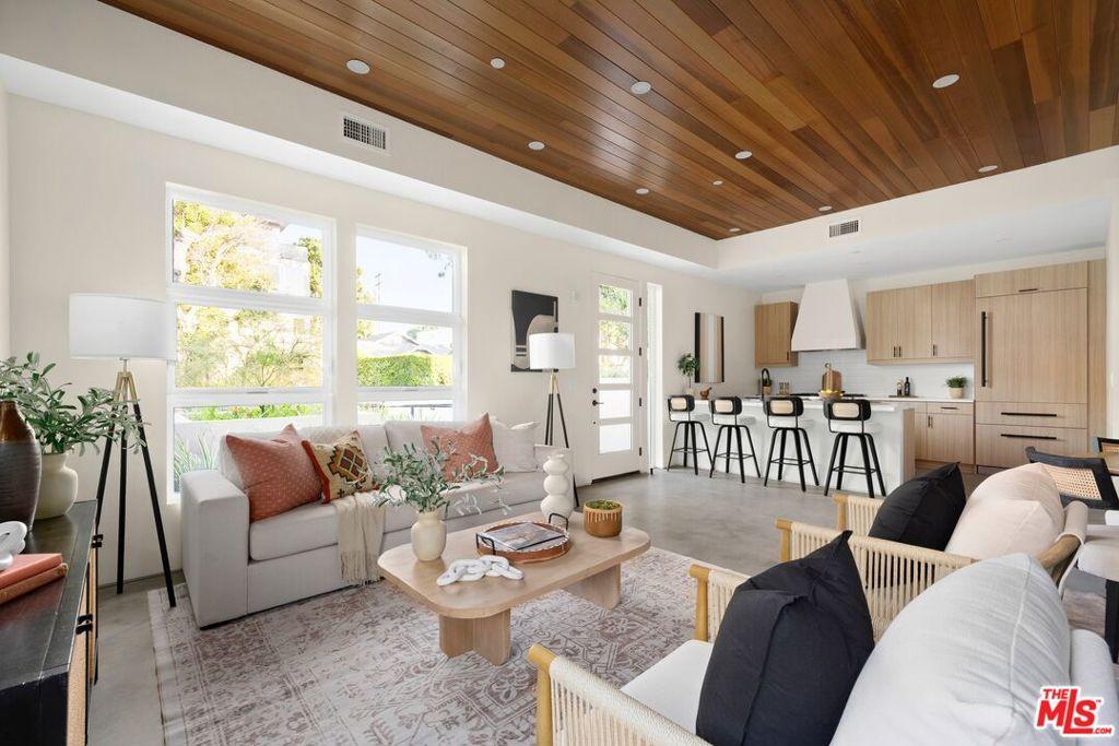 MLS #25625797 image #0