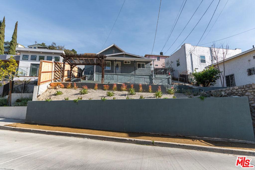 MLS #25625965 image #0