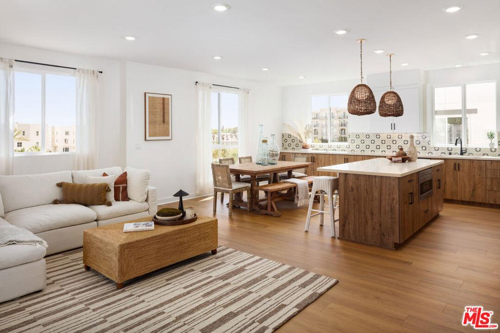 MLS #25626055 image #0