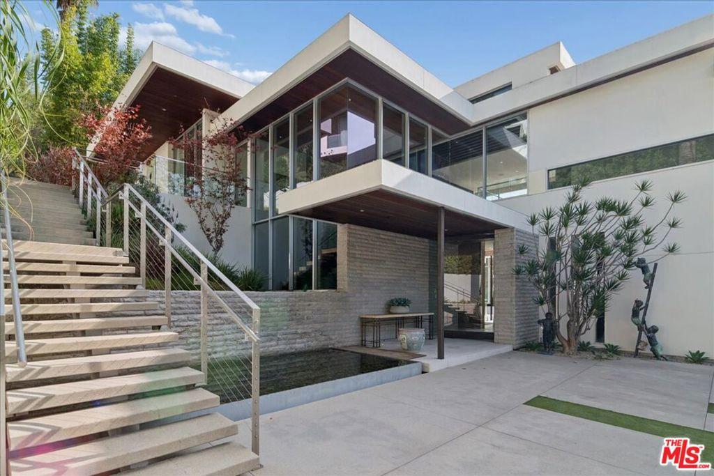 MLS #25626407 image #0