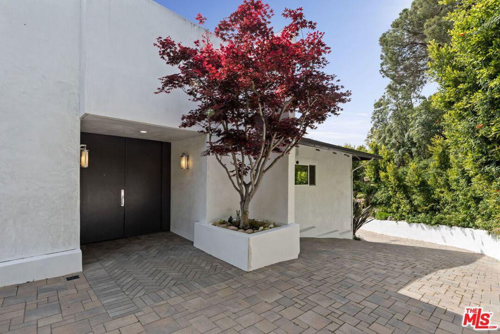 MLS #25627409 image #0