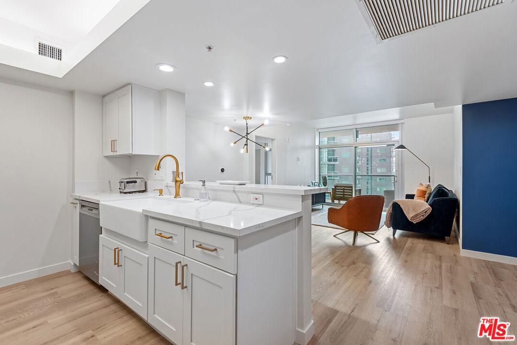 MLS #25627535 image #0