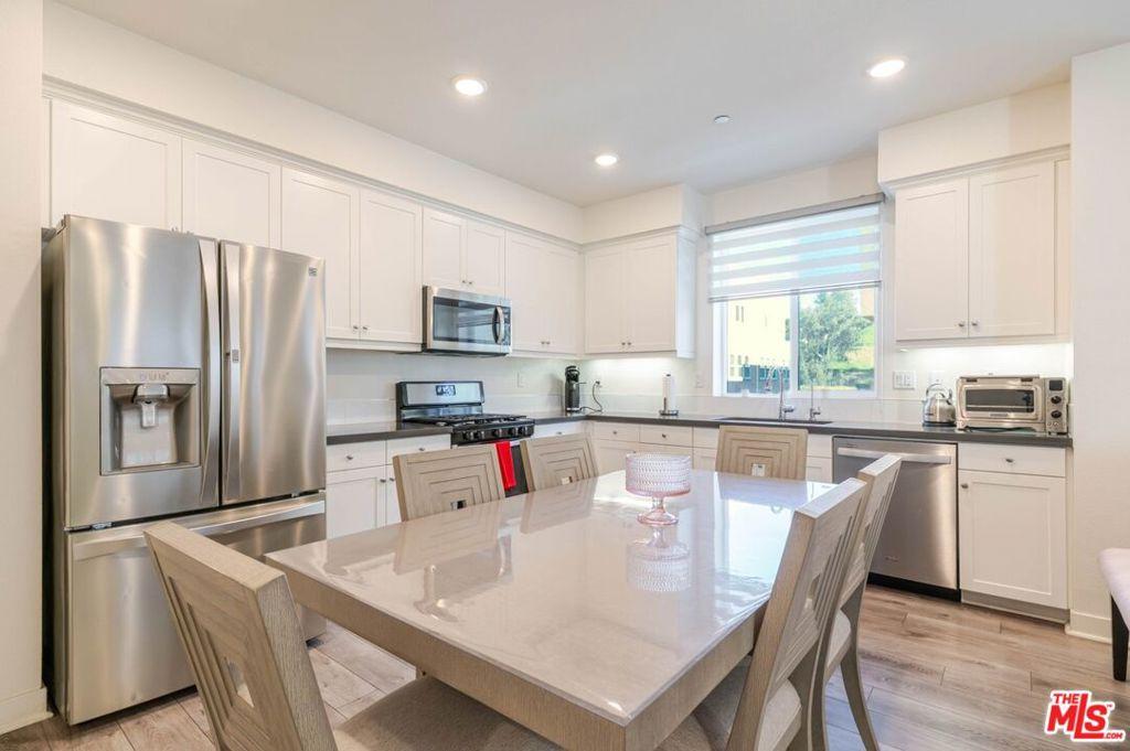 MLS #25628167 image #0