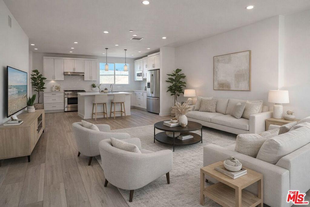 MLS #25628937 image #0