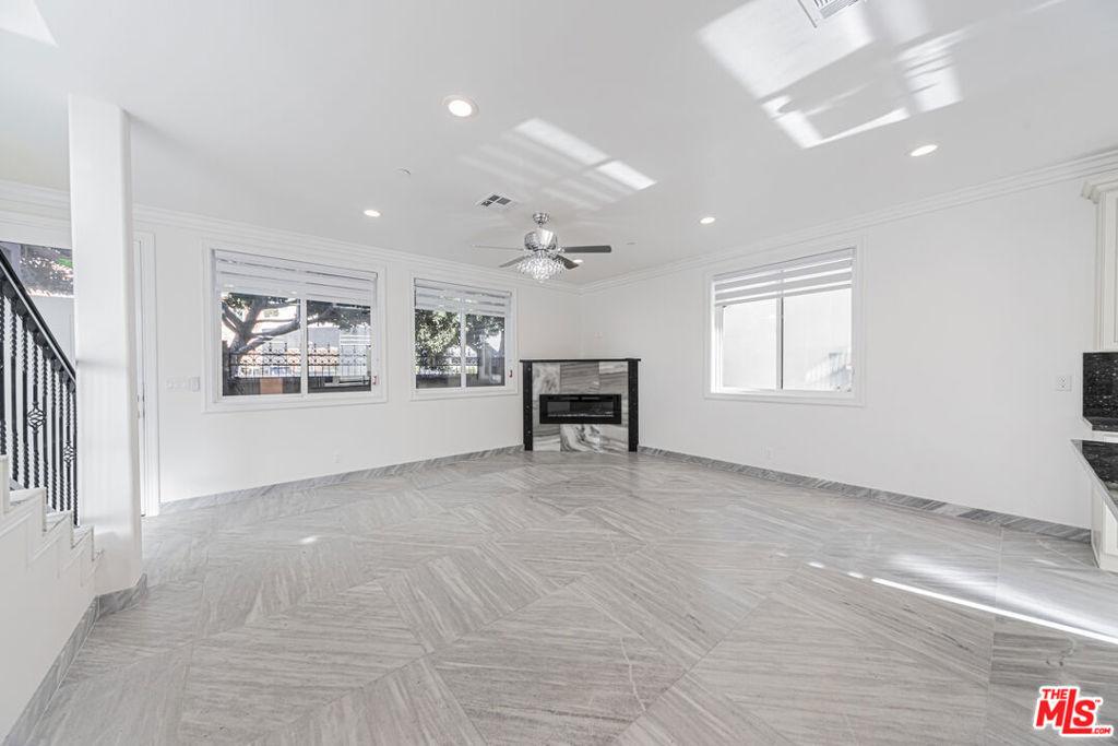 MLS #25628993 image #0