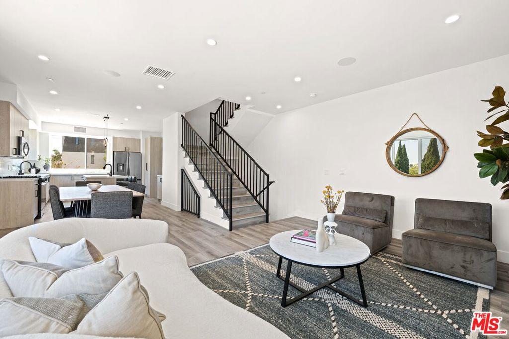 MLS #25629417 image #0