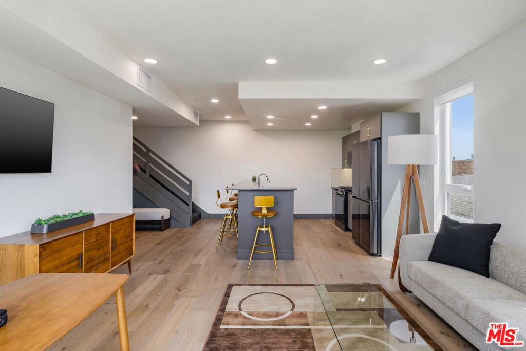 MLS #25629465 image #0