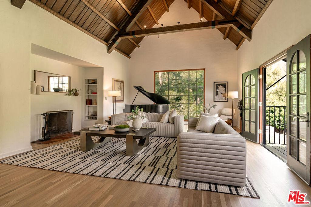 MLS #25630987 image #0