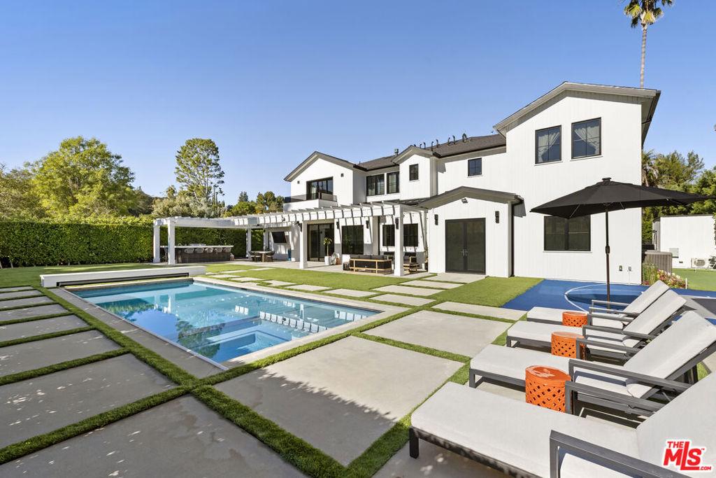 MLS #25631537 image #0