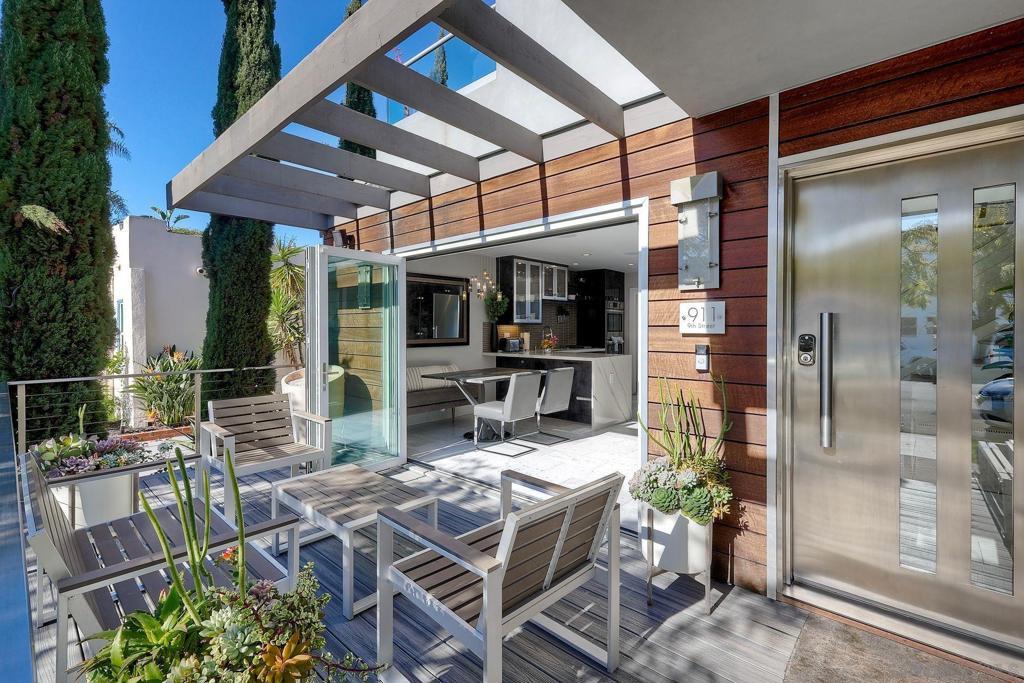 MLS #260001370SD image #0