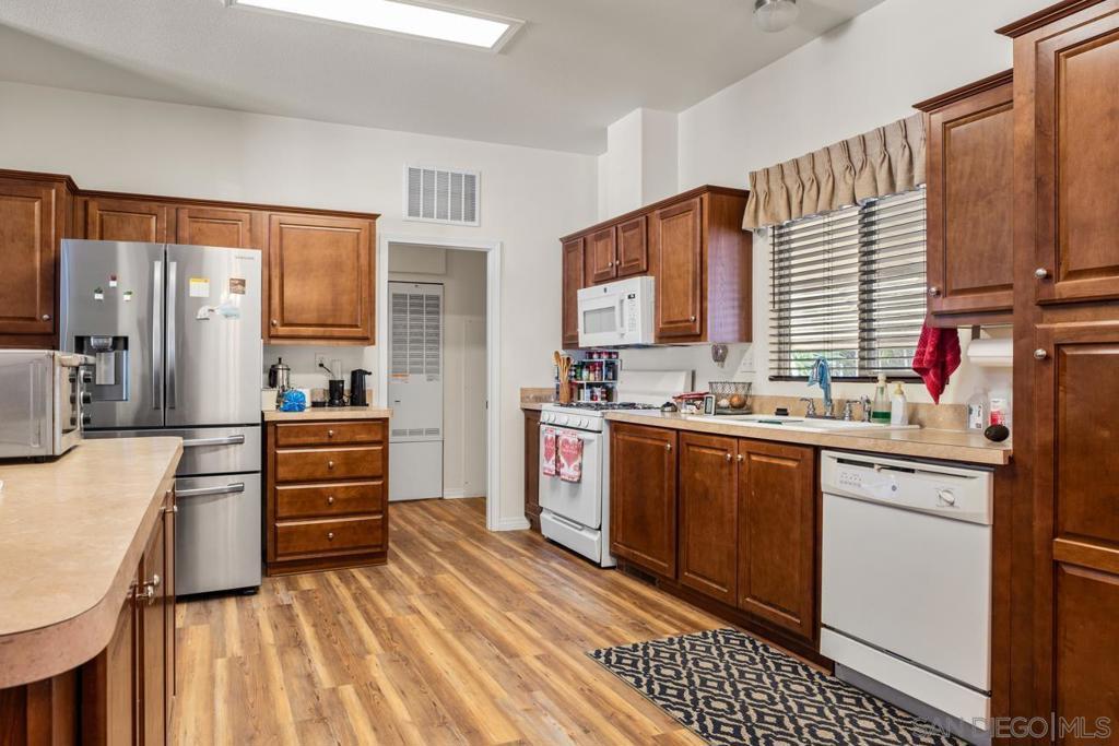 525 W El Norte Parkway #75 Escondido CA 92026 | MLS #260002957SD 45 MLS #260002957SD image #0