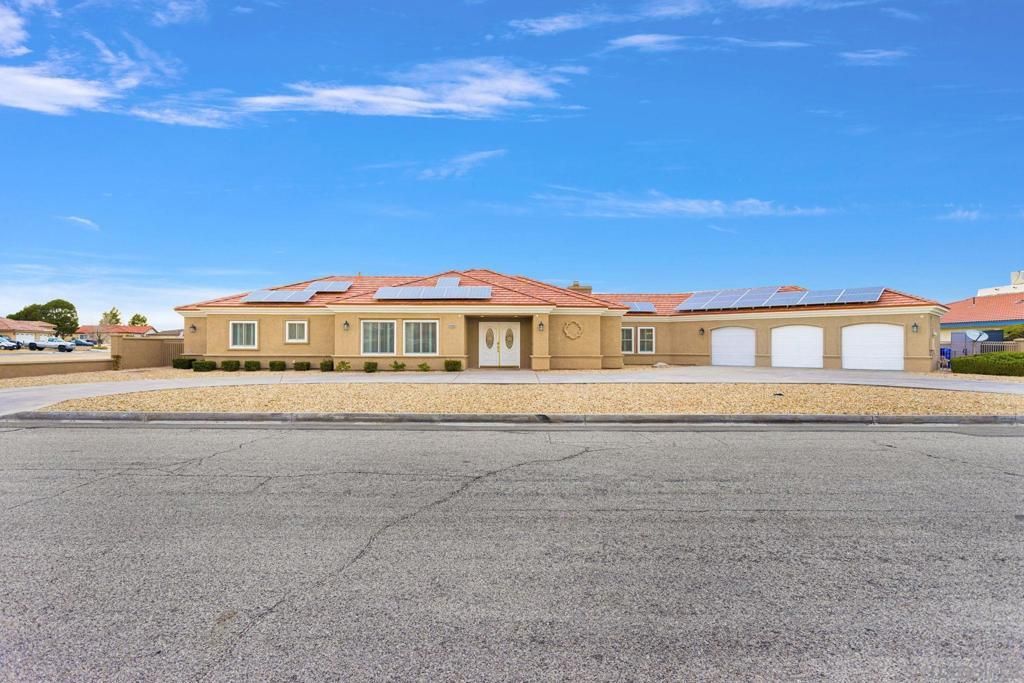 MLS #2600052SD image #0