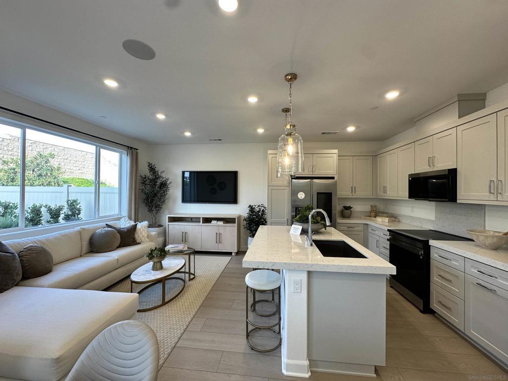 MLS #260008601SD image #0