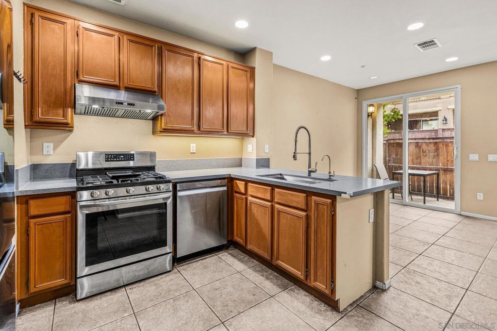 MLS #260008926SD image #0