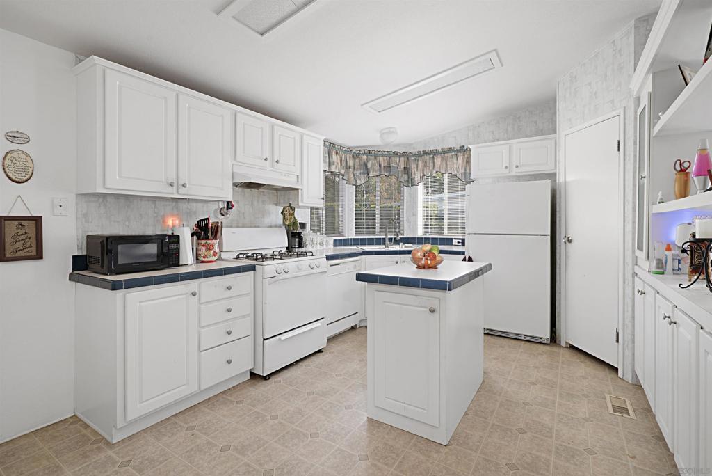MLS #260009415SD image #0