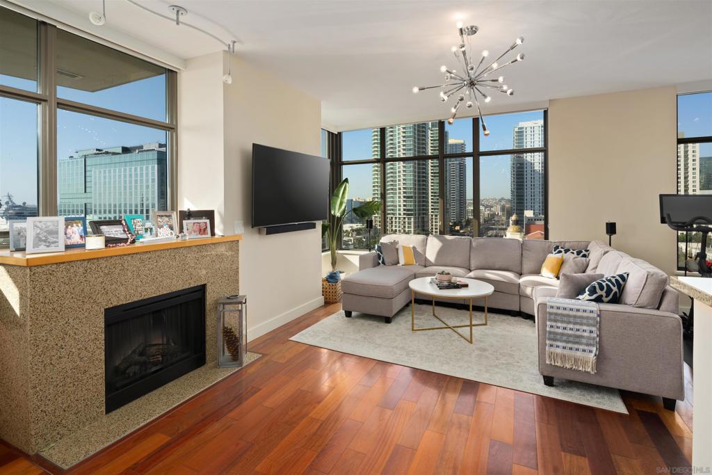 700 W E St #1303 San Diego CA 92101 | MLS #260009591SD 45 MLS #260009591SD image #0