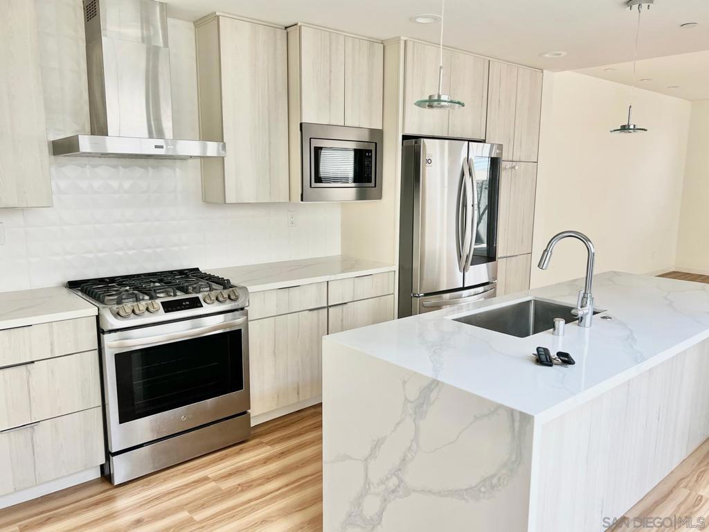 MLS #2600120SD image #0