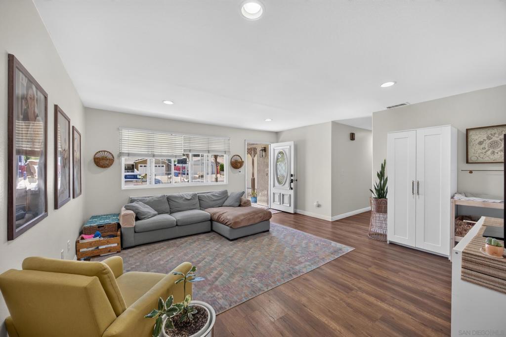 MLS #260013667SD image #0
