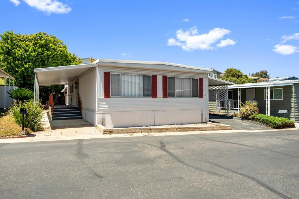 MLS #260013905SD image #0