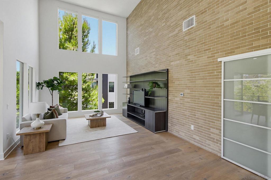 MLS #260013956SD image #0