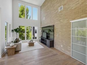 MLS #260013956SD image #0