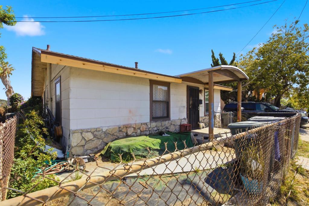 MLS #260015158SD image #0