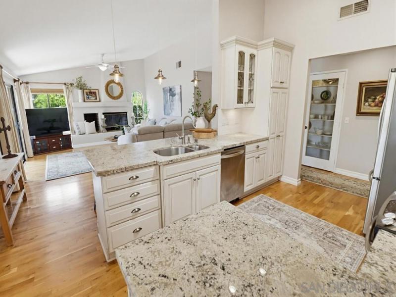 MLS #260015557SD image #0