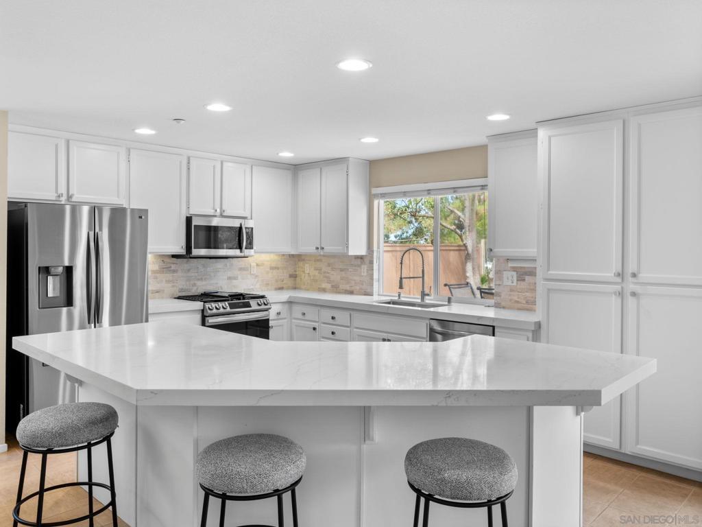 1645 Magnolia Cir. Vista CA 92081 | MLS #260015784SD 45 MLS #260015784SD image #0
