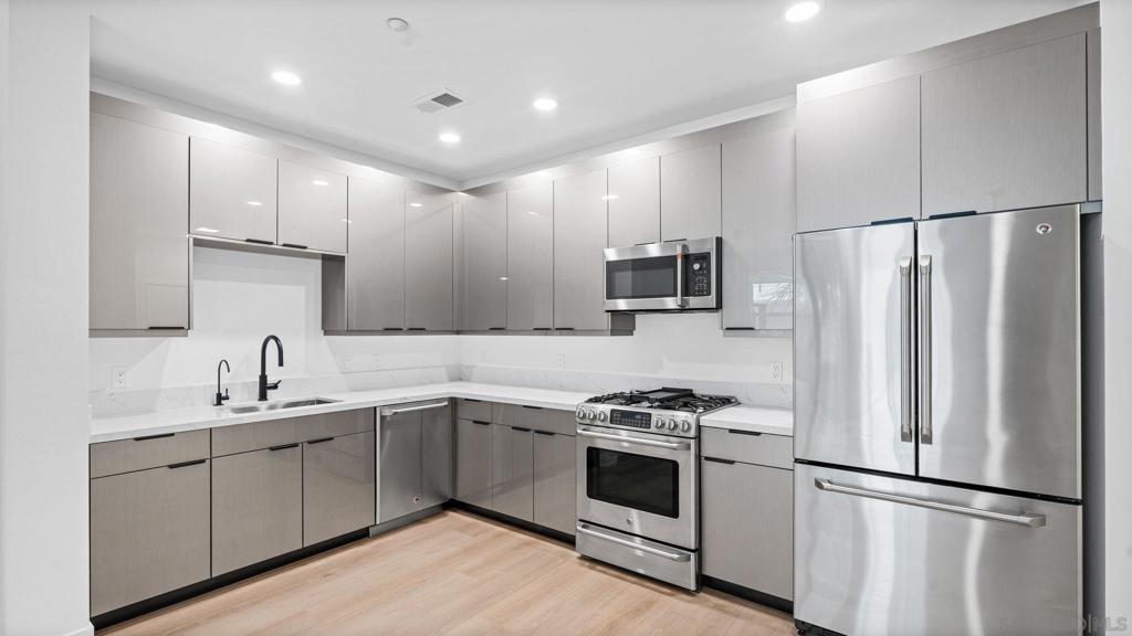 MLS #260016121SD image #0