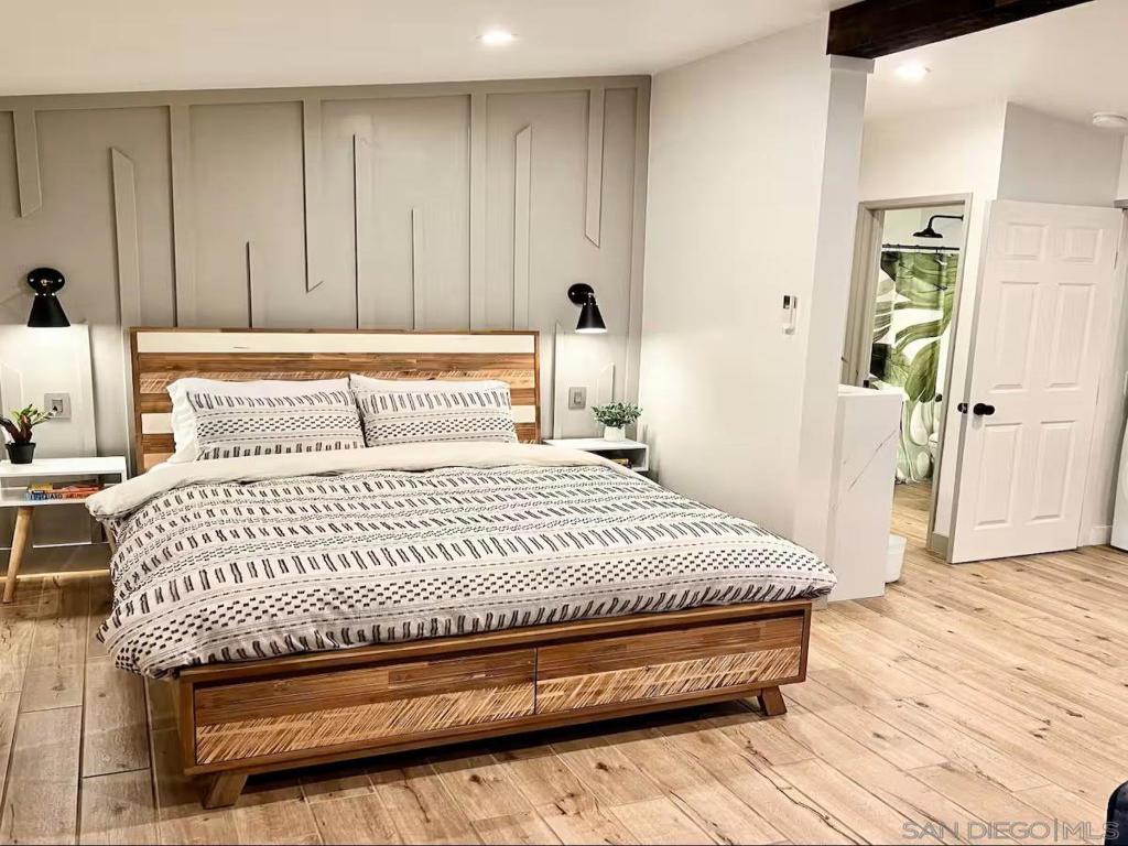 MLS #2600161SD image #0