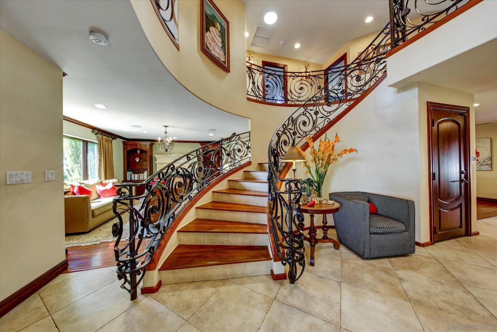 MLS #260016342SD image #0