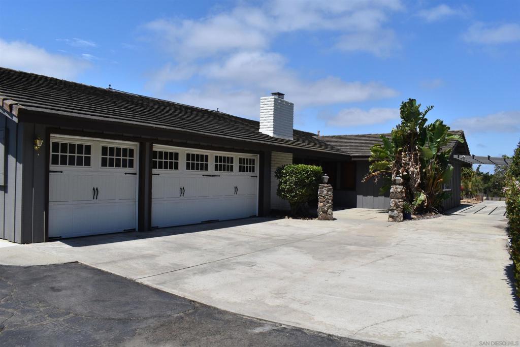 MLS #260016372SD image #0