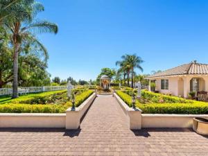 MLS #260017062SD image #0