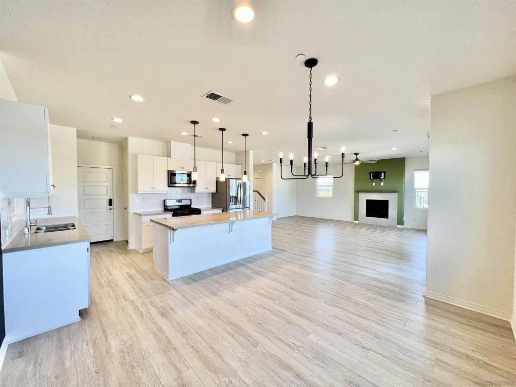 MLS #260017355SD image #0