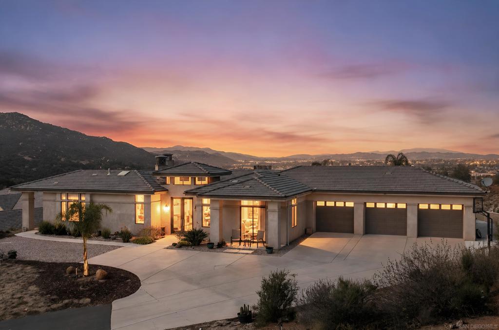 MLS #260017918SD image #0
