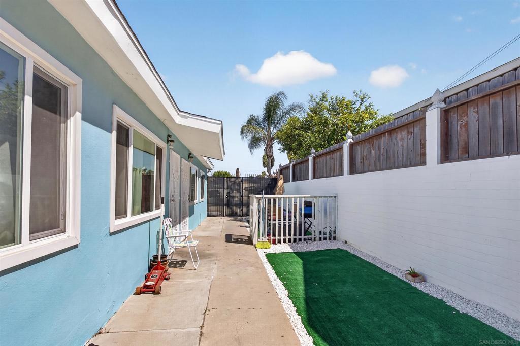 MLS #260018144SD image #0