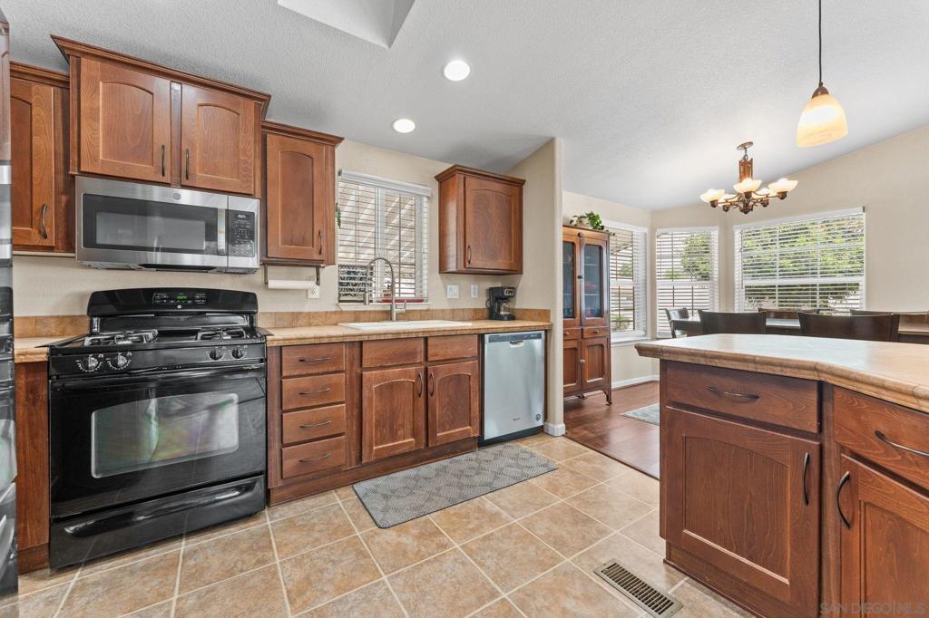MLS #260018390SD image #0