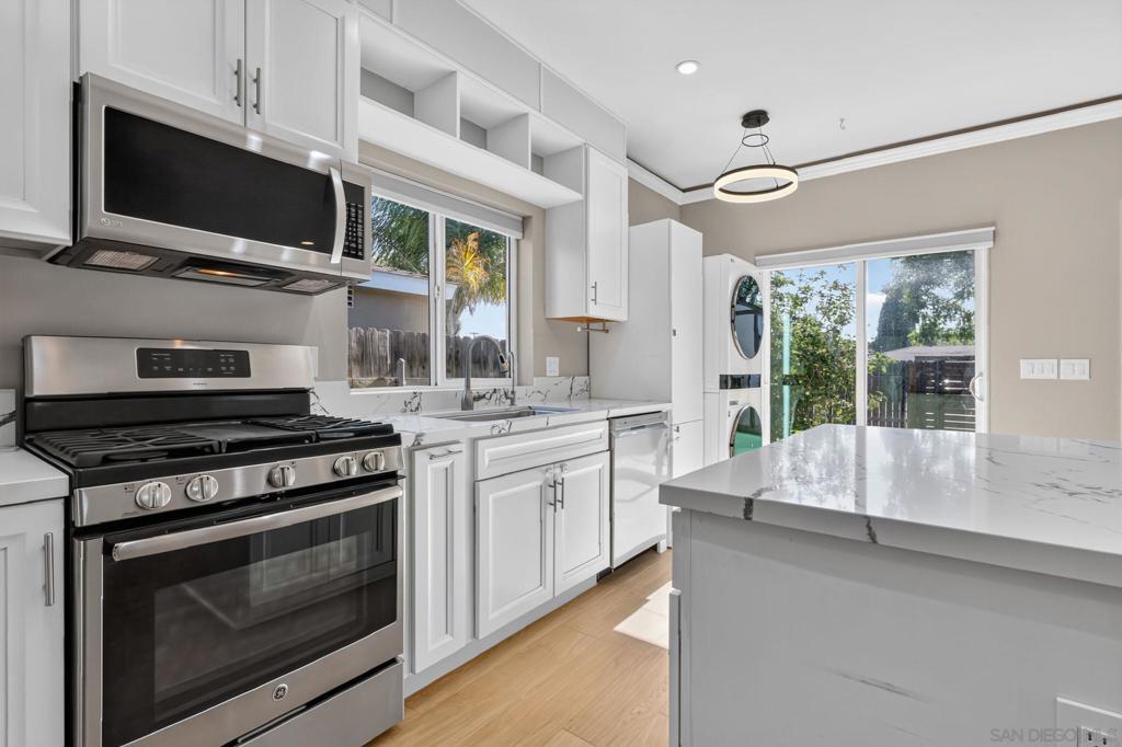 MLS #260018927SD image #0