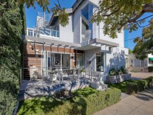 MLS #260018977SD image #0