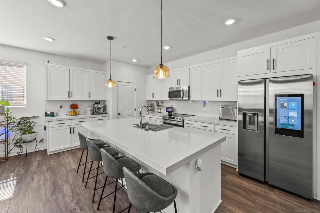 MLS #260019124SD image #0