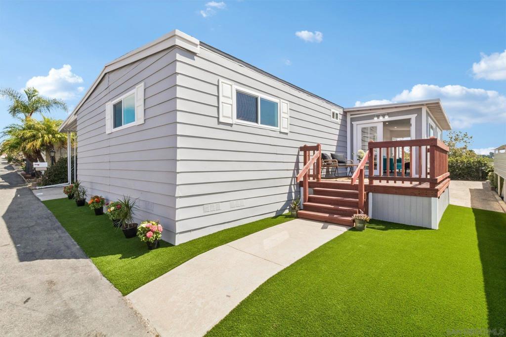 MLS #260020147SD image #0