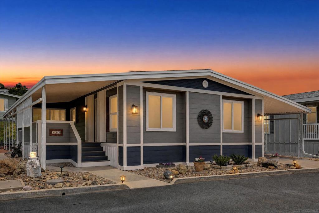 MLS #260021595SD image #0