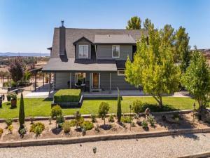 MLS #260021629SD image #0