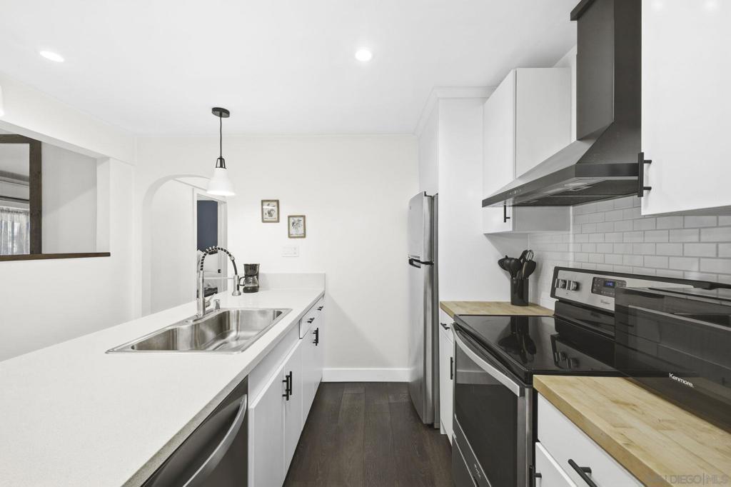 MLS #260021915SD image #0