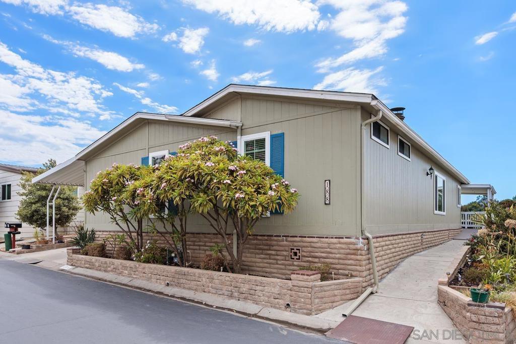 MLS #260022331SD image #0