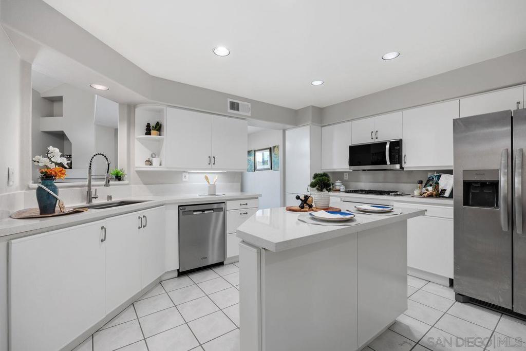 MLS #260022376SD image #0